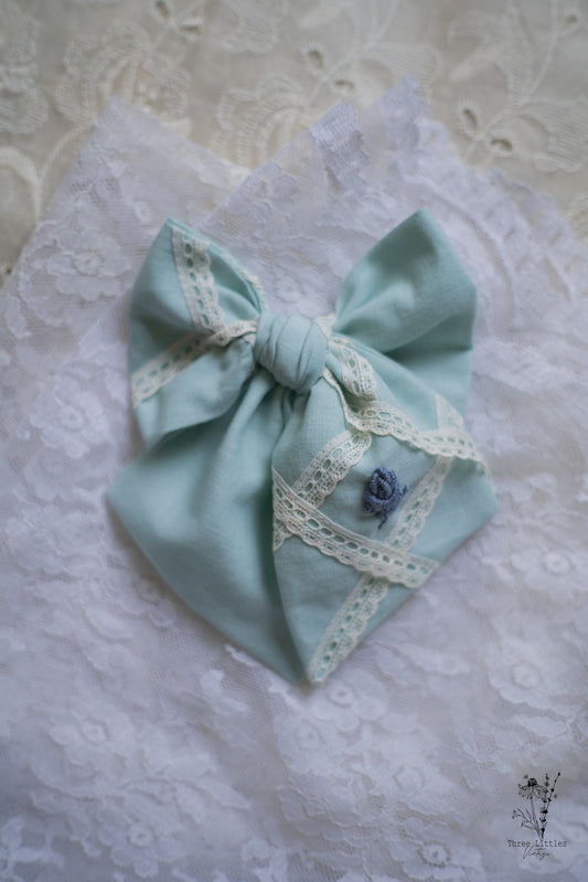 Celadon • Little Lady Reina